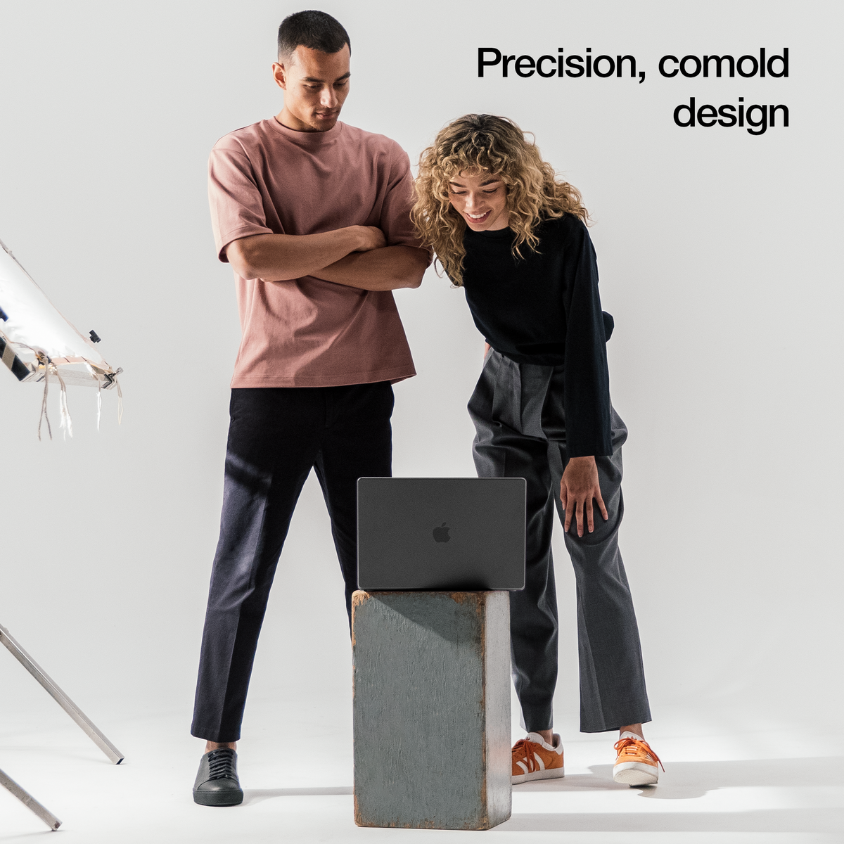 Incase Dots Hardshell with Makrolon® for MacBook Pro 14"